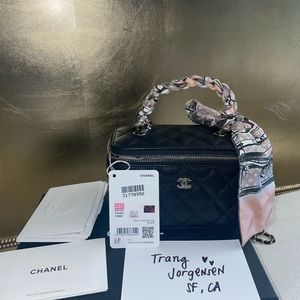 Chanel 22c Caviar vanity